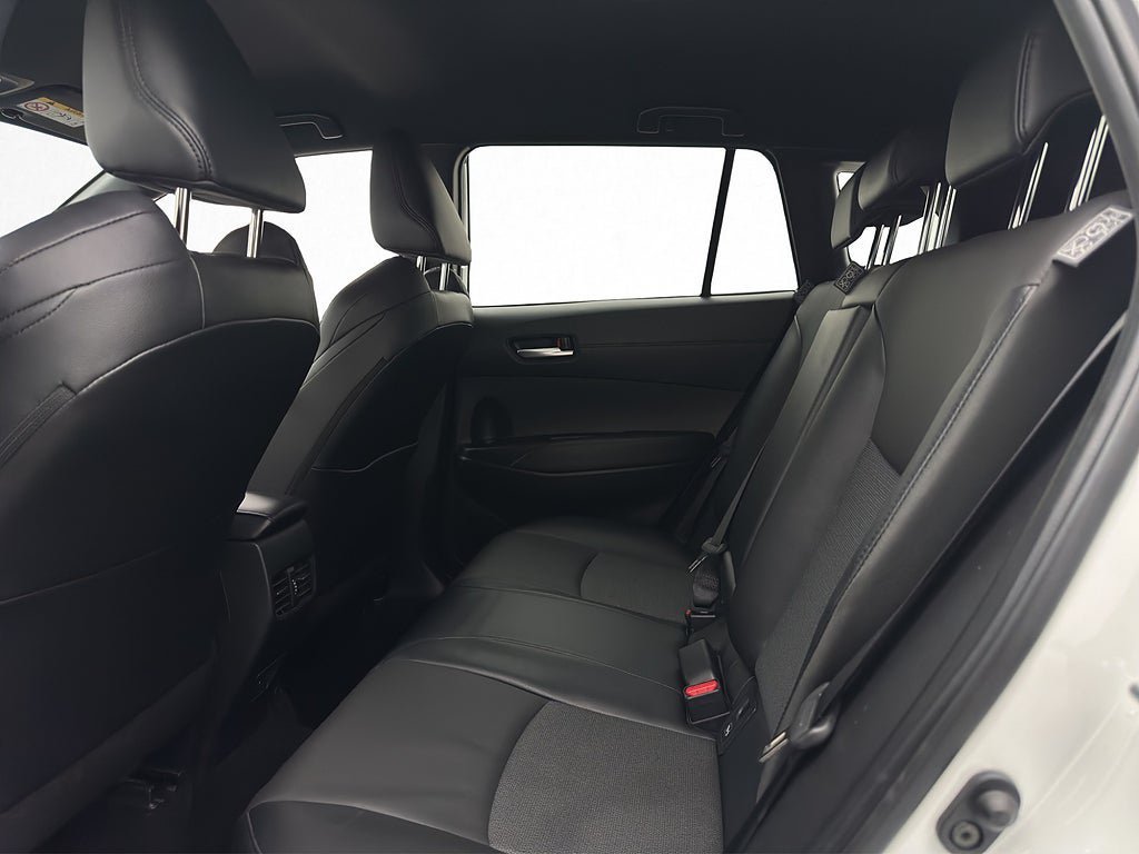 Vehicle Image 23
