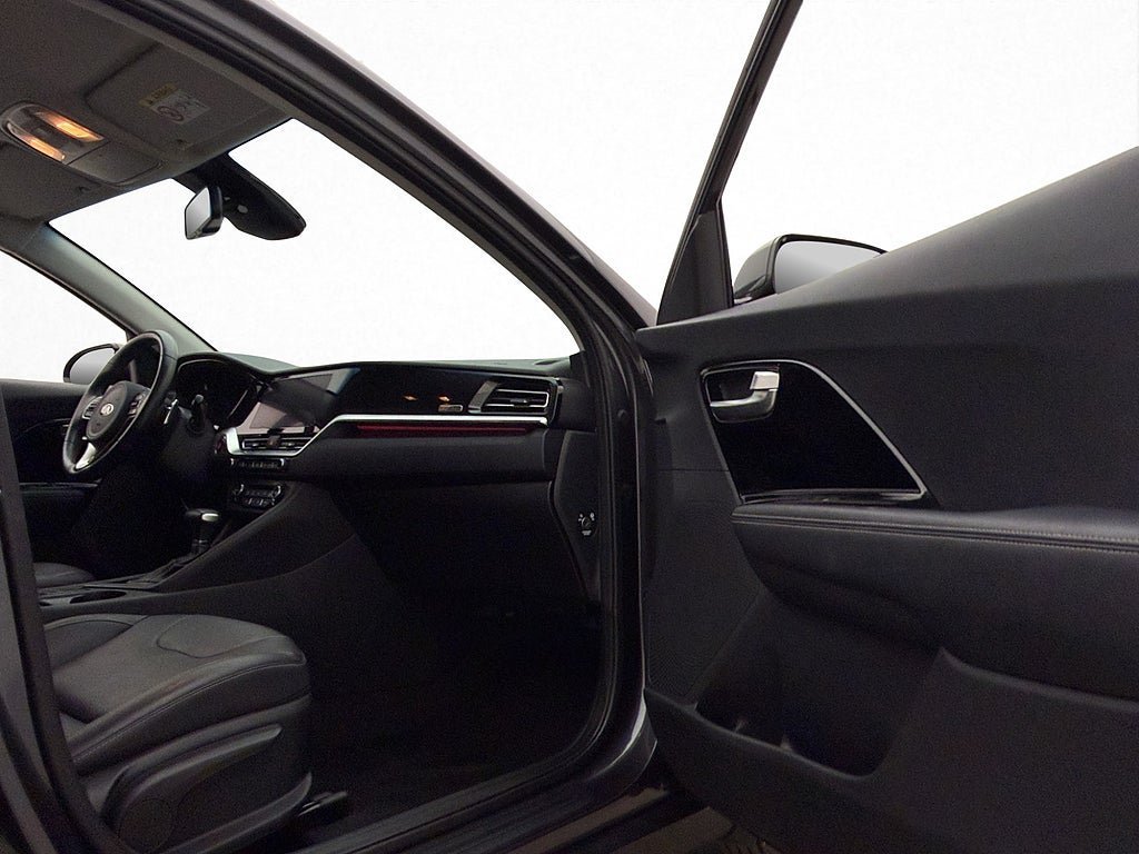 Vehicle Image 26