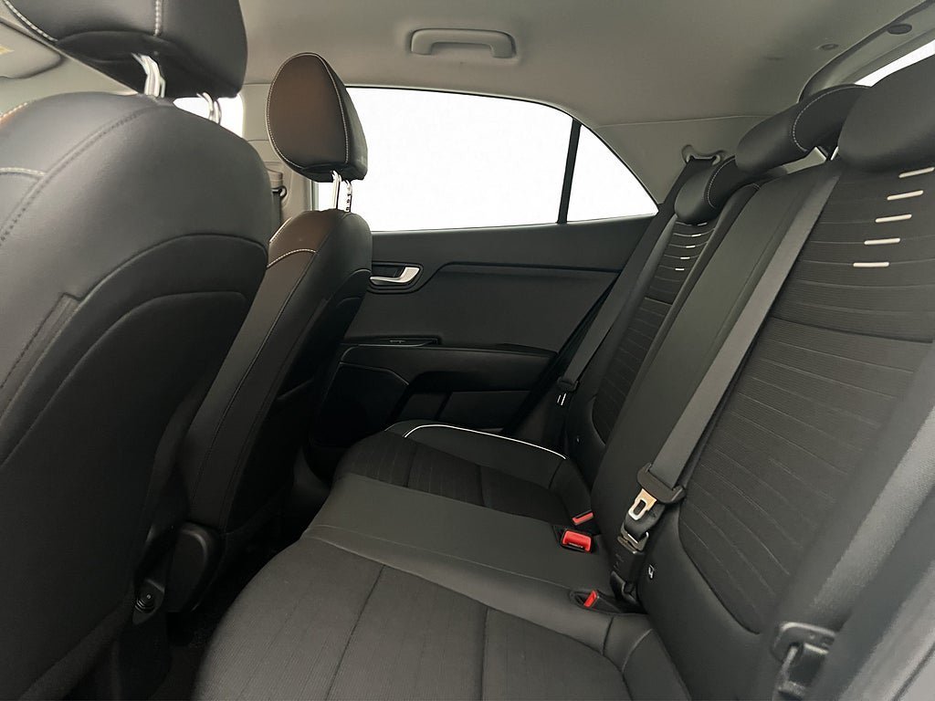 Vehicle Image 24
