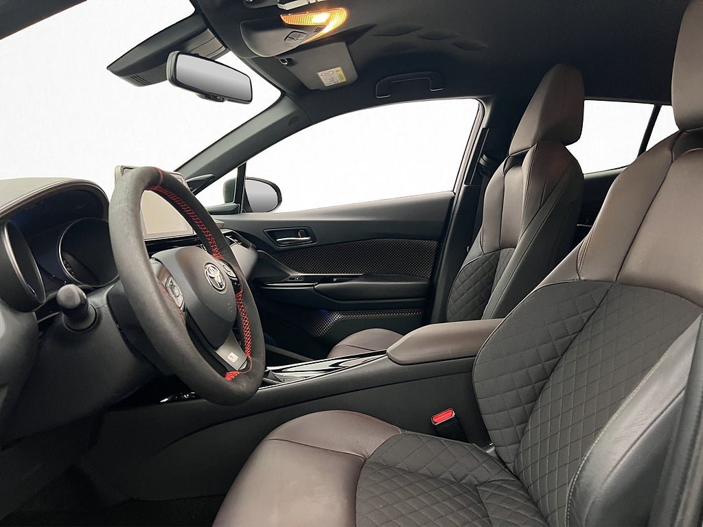 Vehicle Image 21