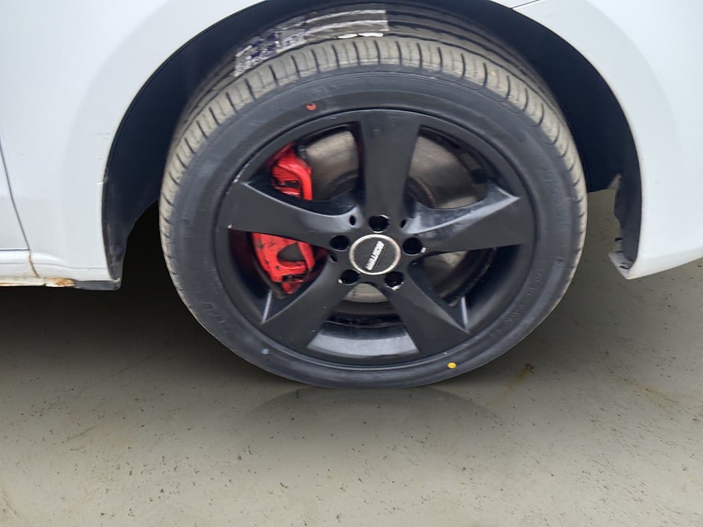 Vehicle Image 36