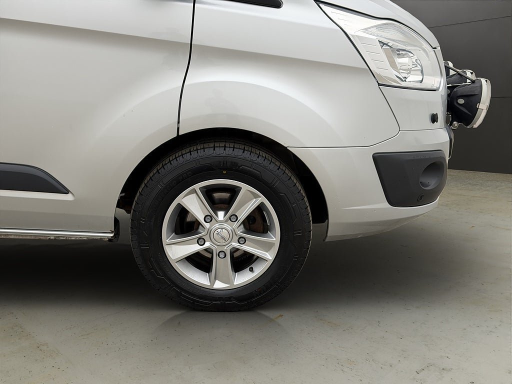 Vehicle Image 37