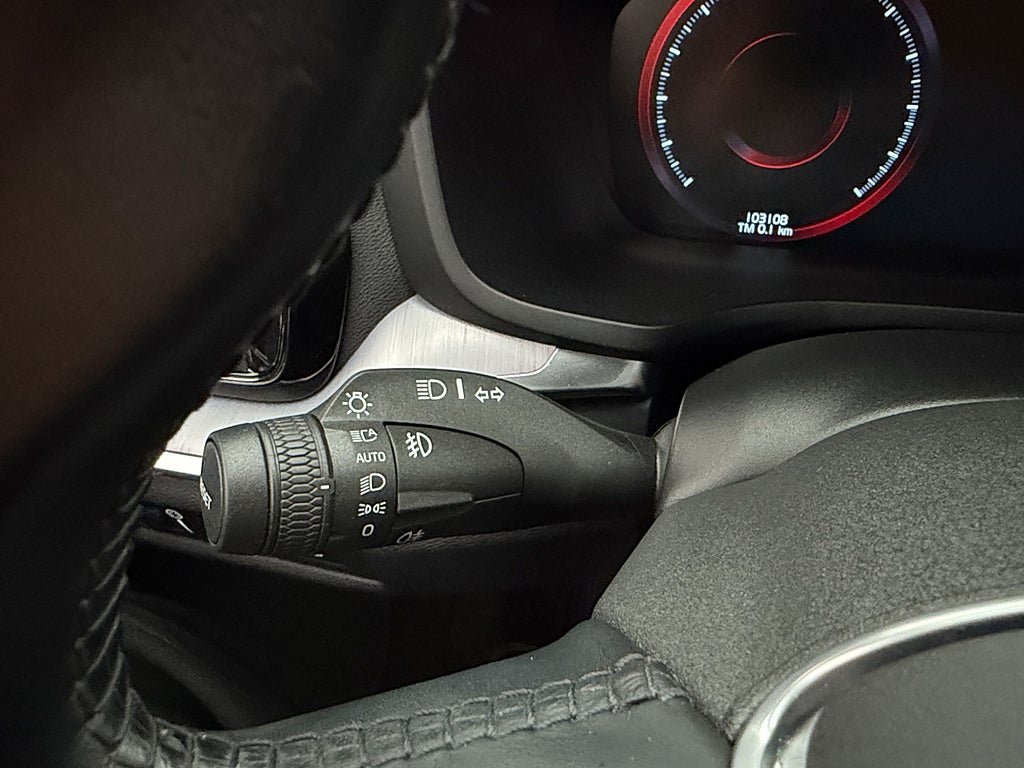 Vehicle Image 37