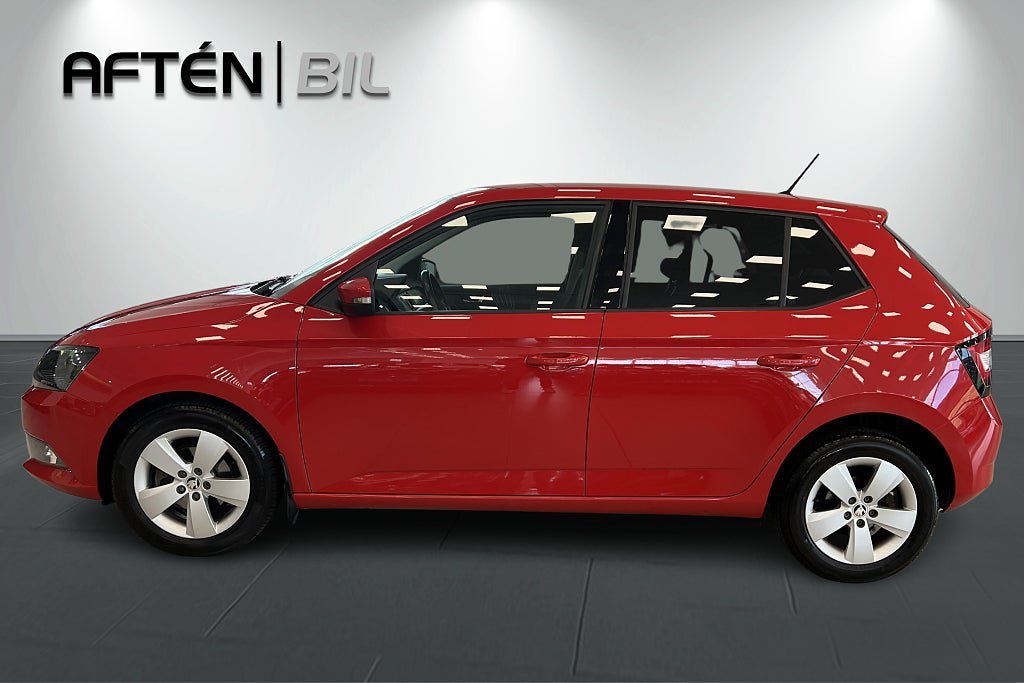 Vehicle Image 6