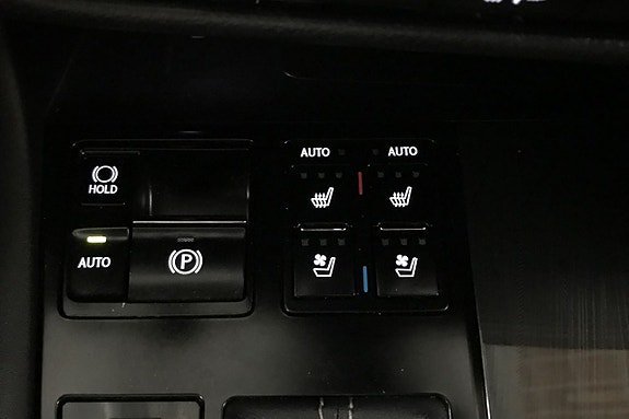 Vehicle Image 28