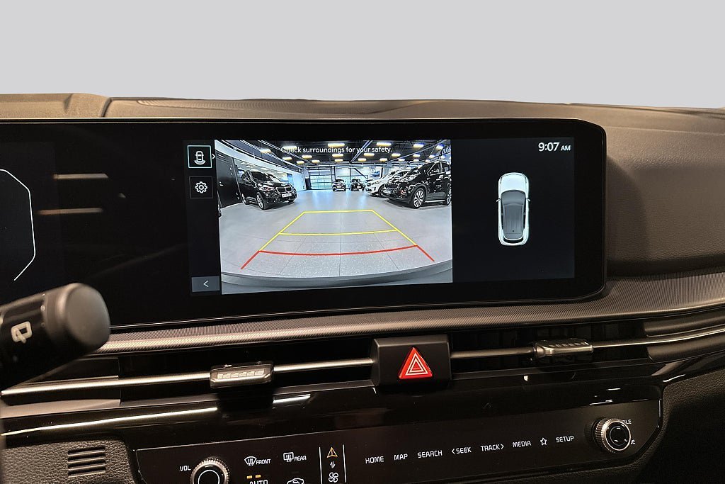 Vehicle Image 17