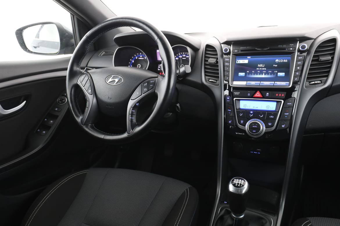 Vehicle Image 14