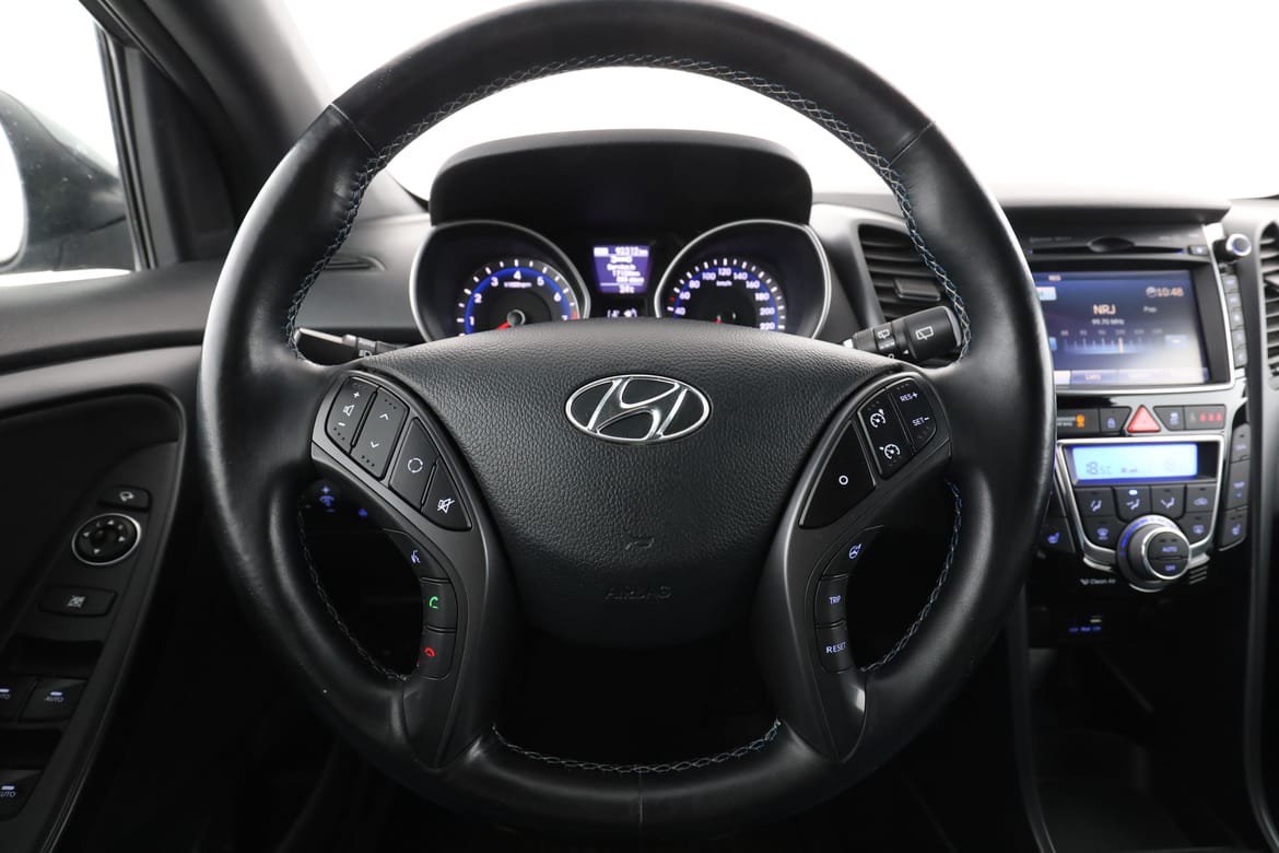 Vehicle Image 19