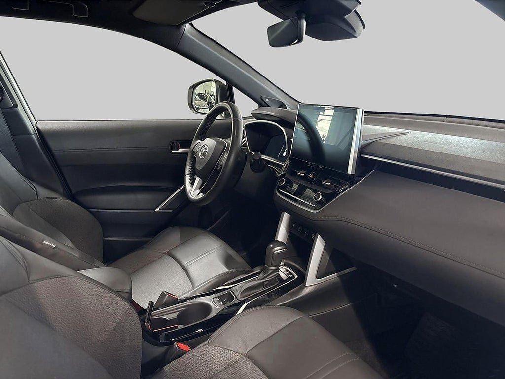 Vehicle Image 10
