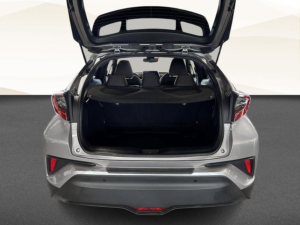 Vehicle Image 13