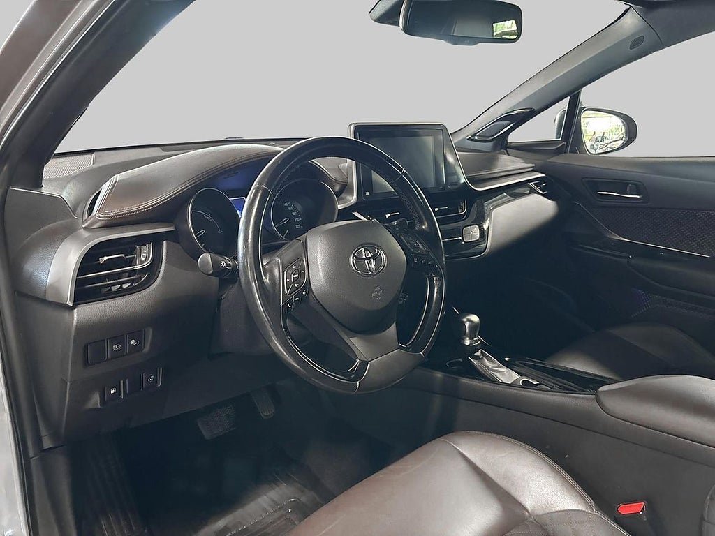 Vehicle Image 14