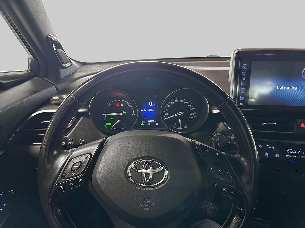 Vehicle Image 15