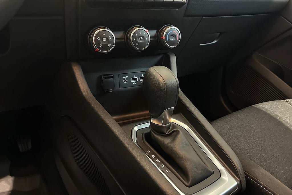 Vehicle Image 19