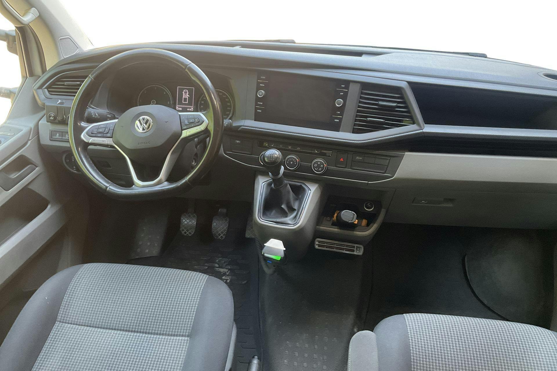 Vehicle Image 6