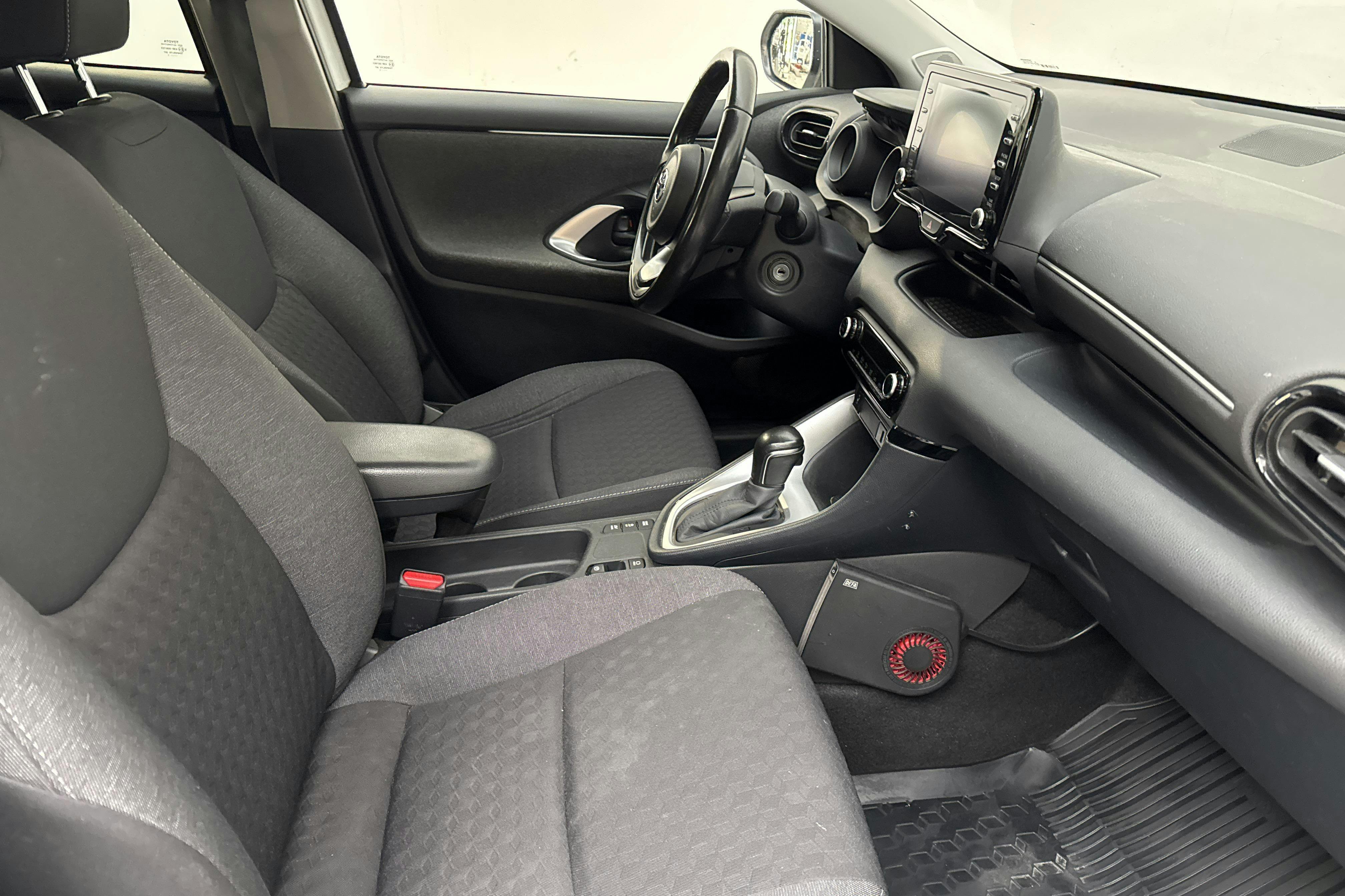 Vehicle Image 7
