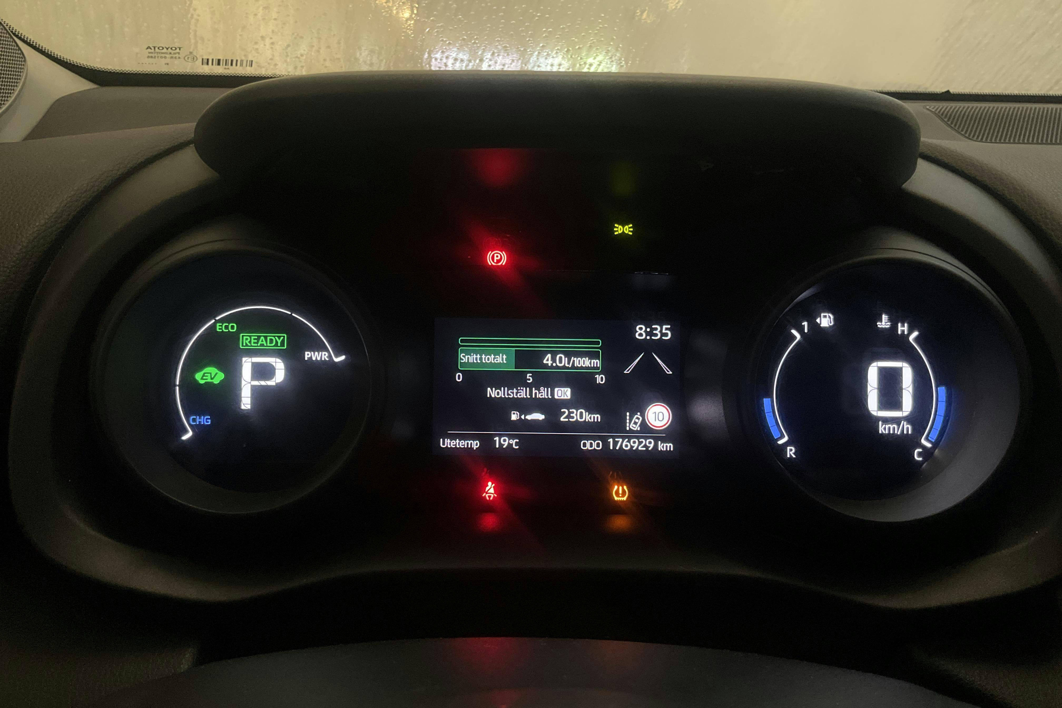 Vehicle Image 10