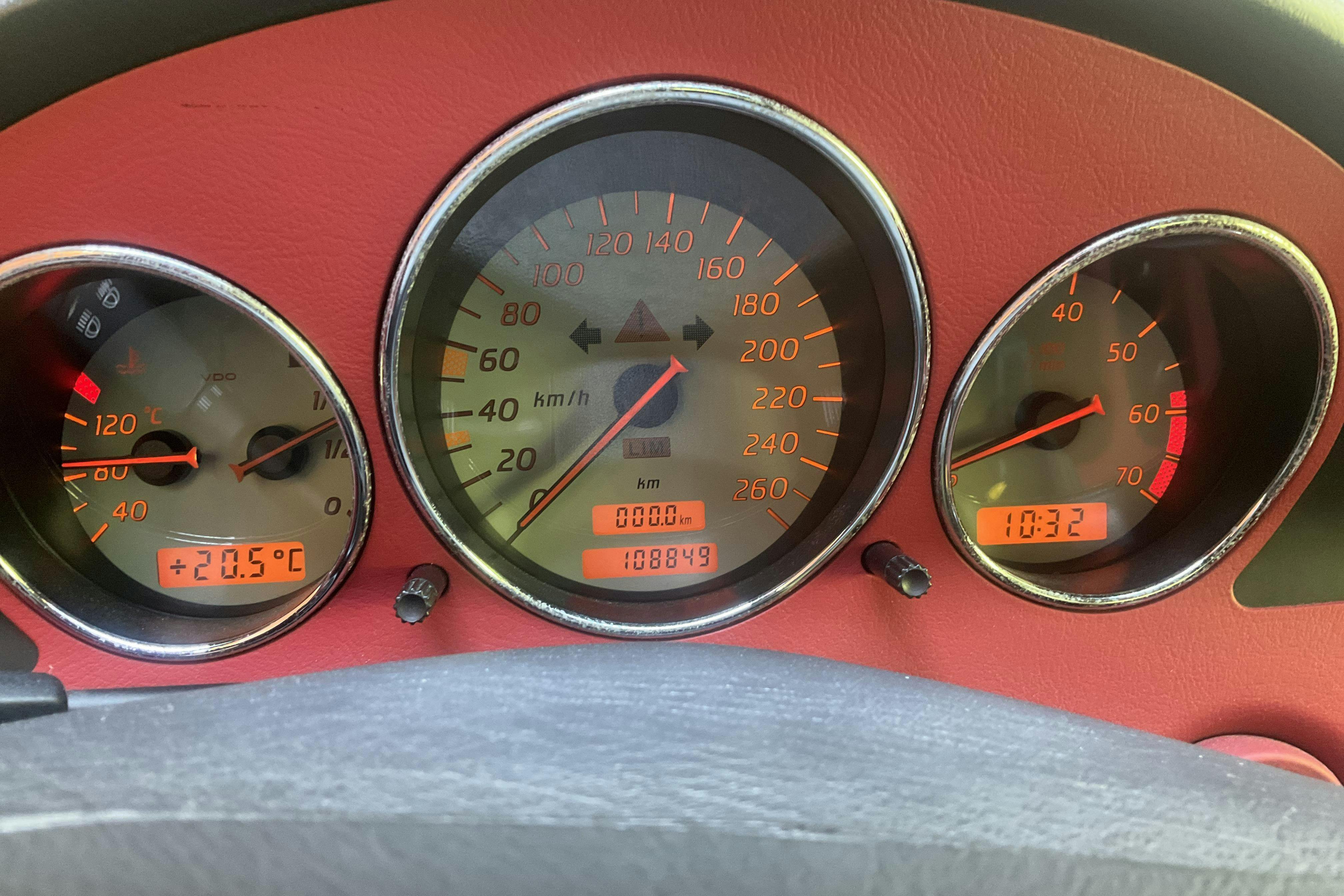 Vehicle Image 13