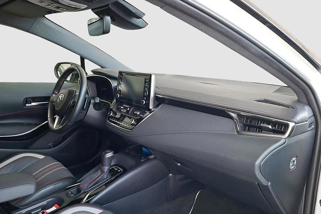 Vehicle Image 8