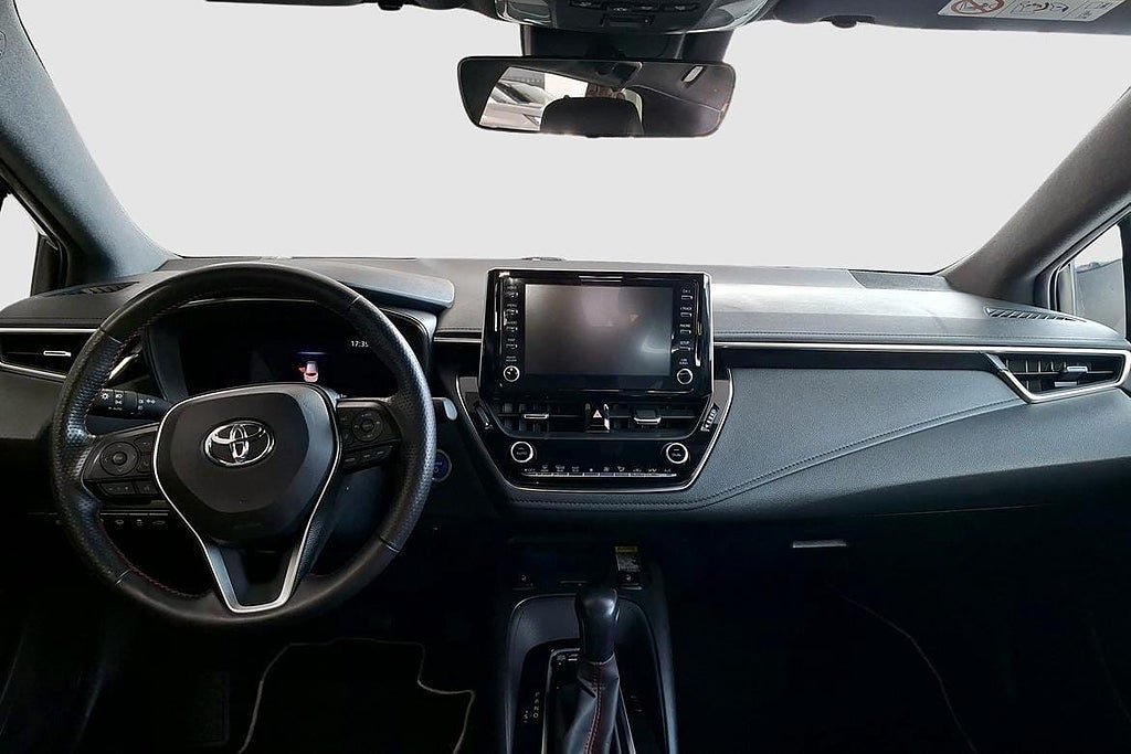 Vehicle Image 10