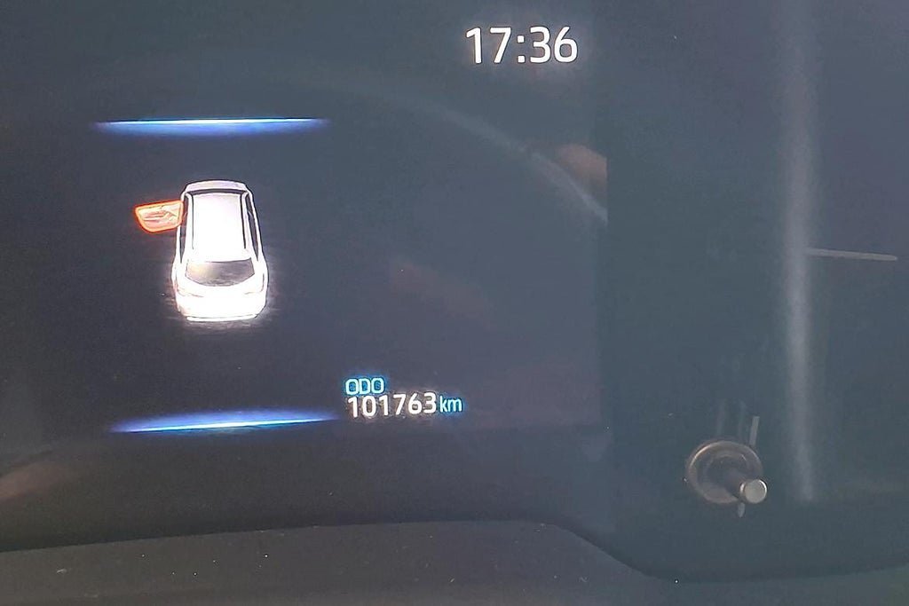 Vehicle Image 13