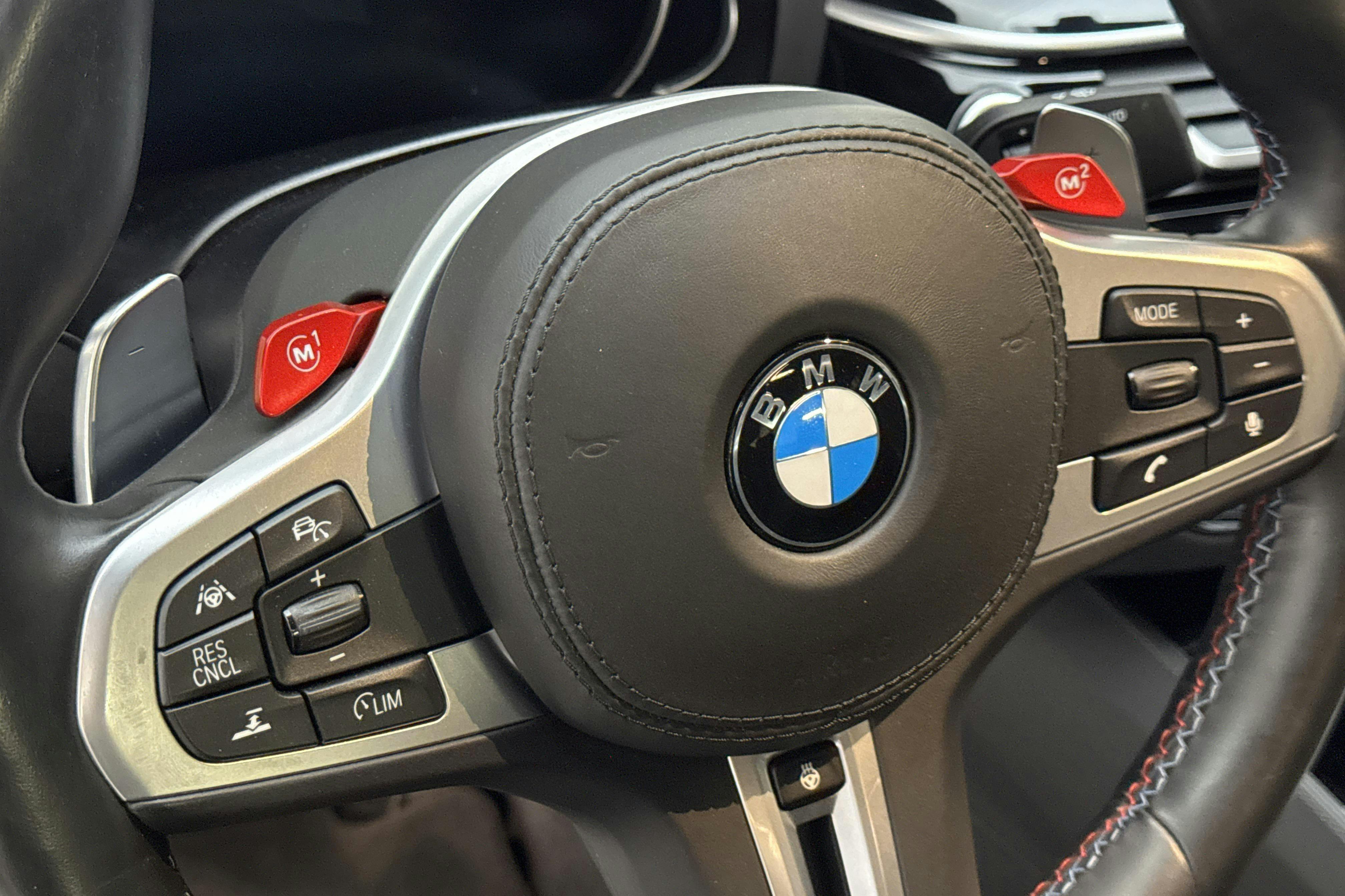 Vehicle Image 18