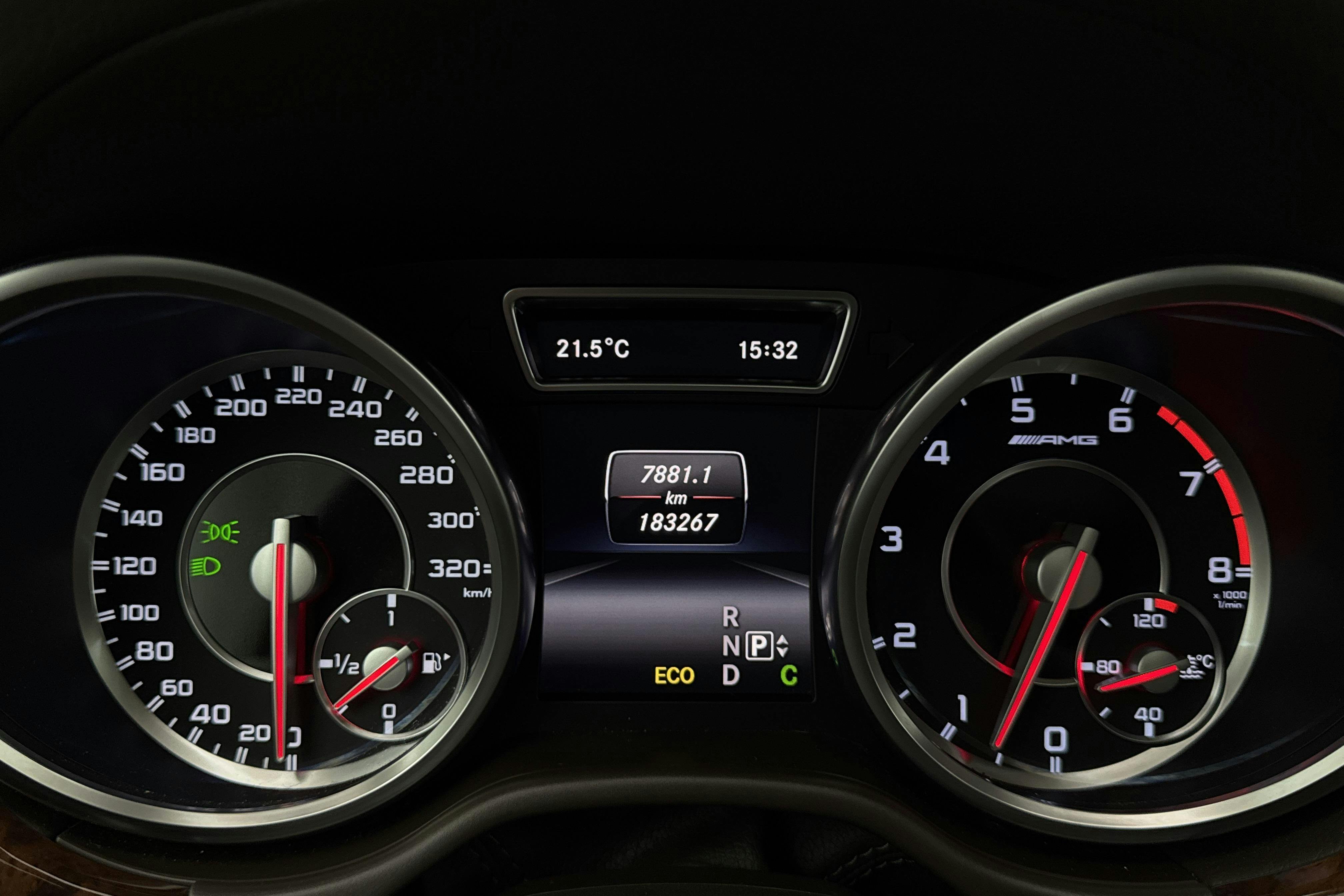Vehicle Image 12