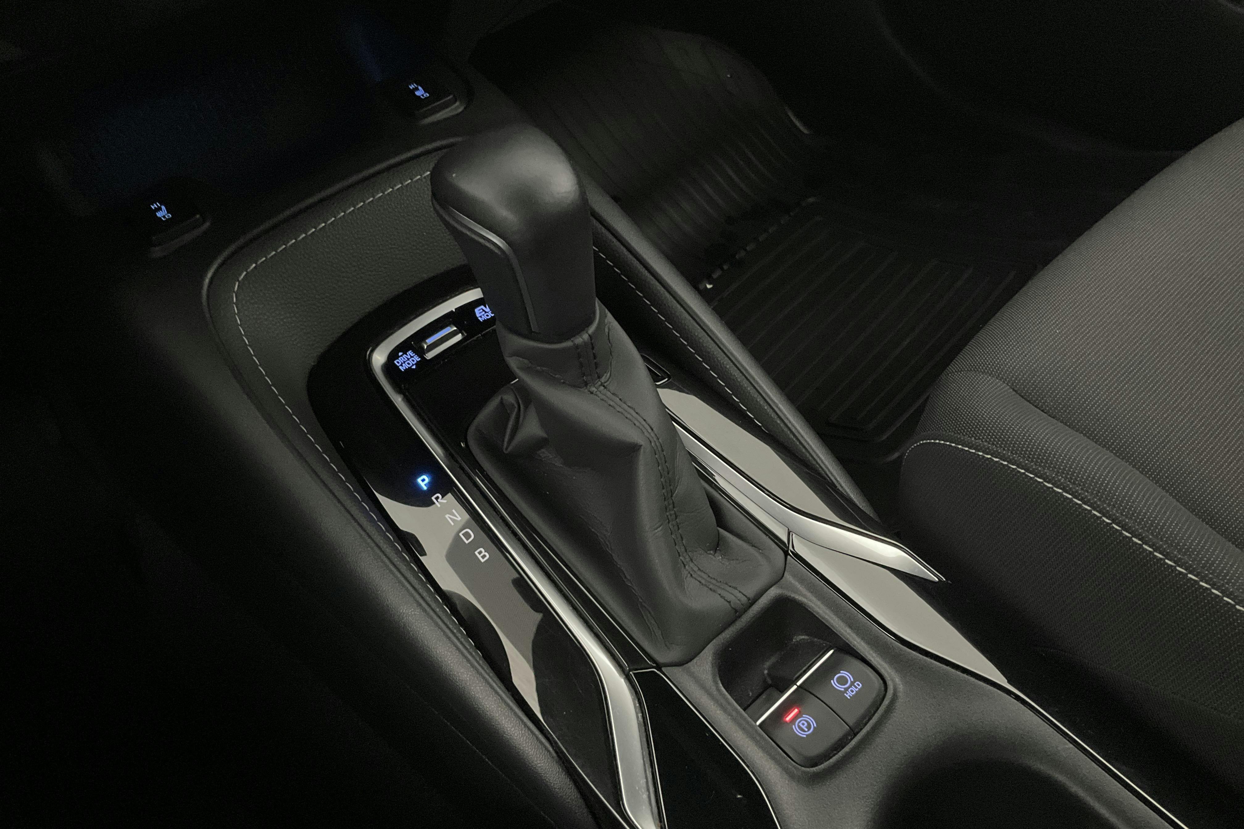 Vehicle Image 13