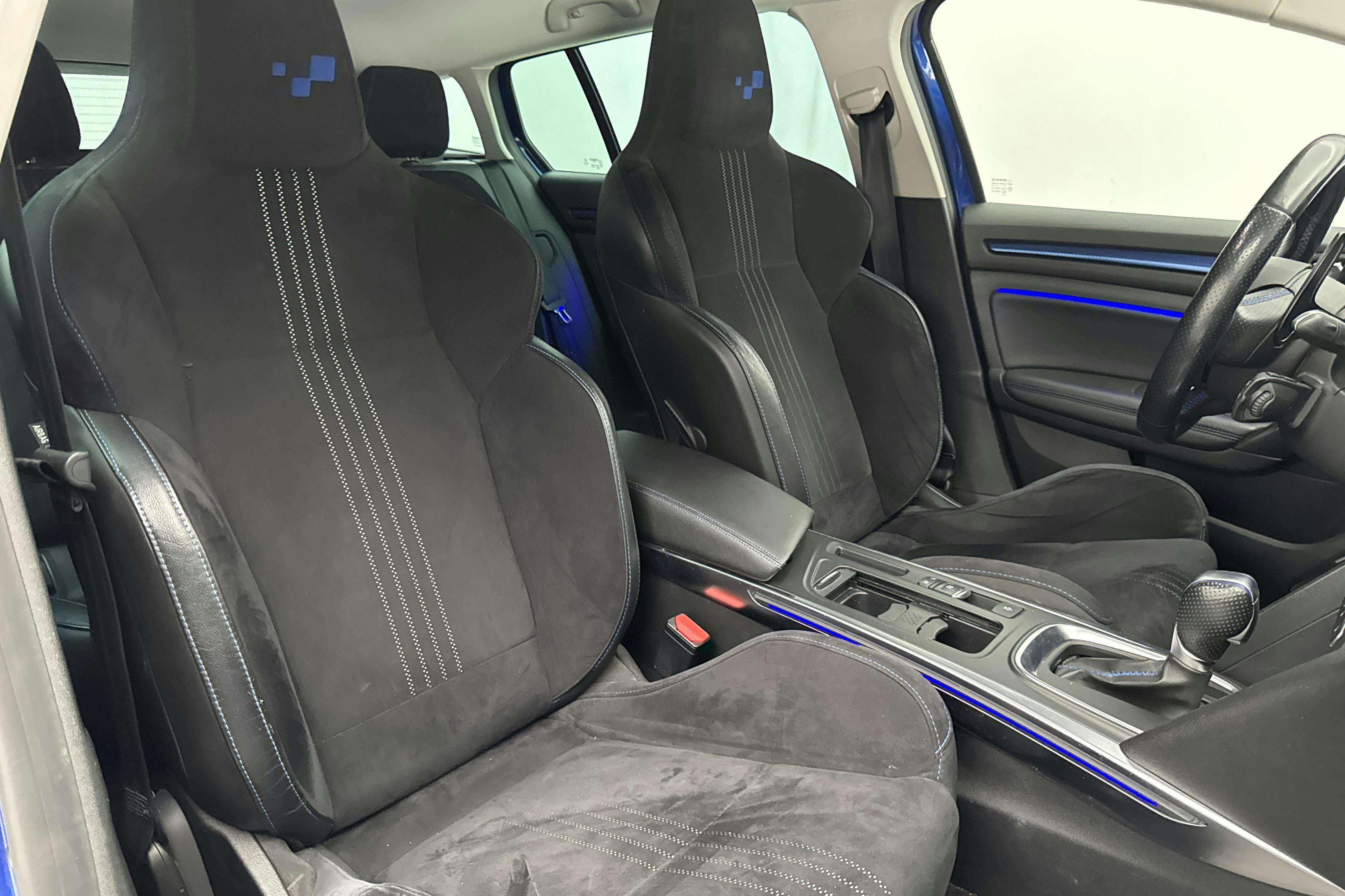 Vehicle Image 16