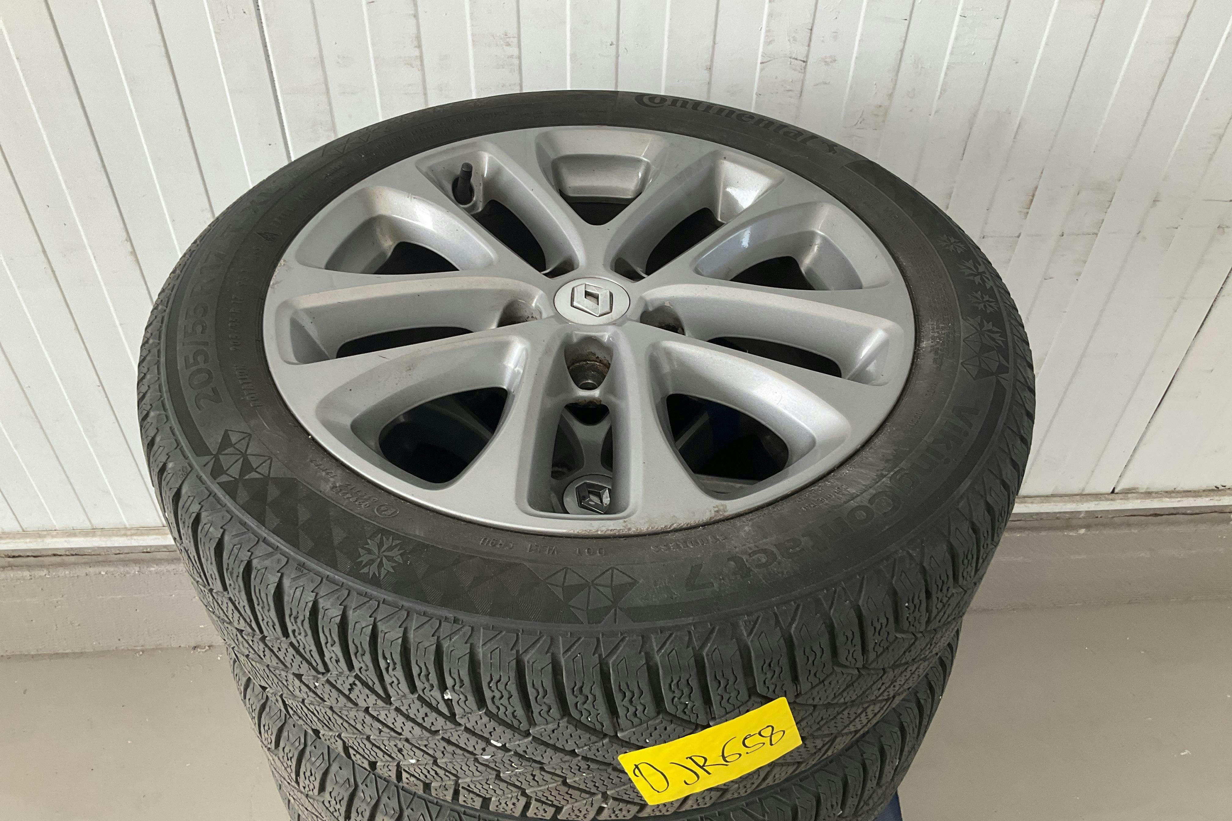 Vehicle Image 17
