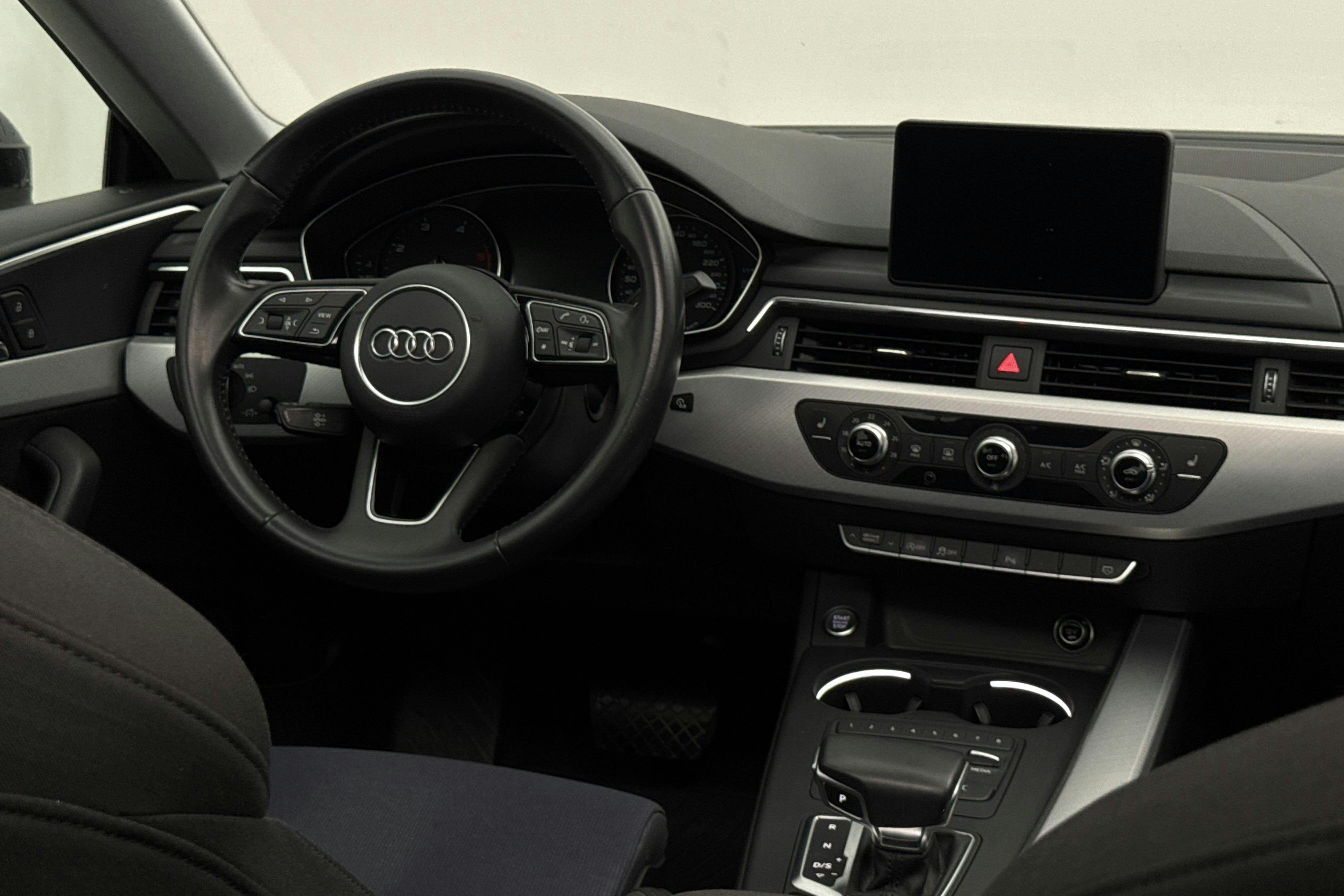 Vehicle Image 15
