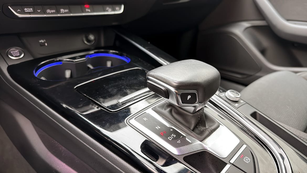 Vehicle Image 18