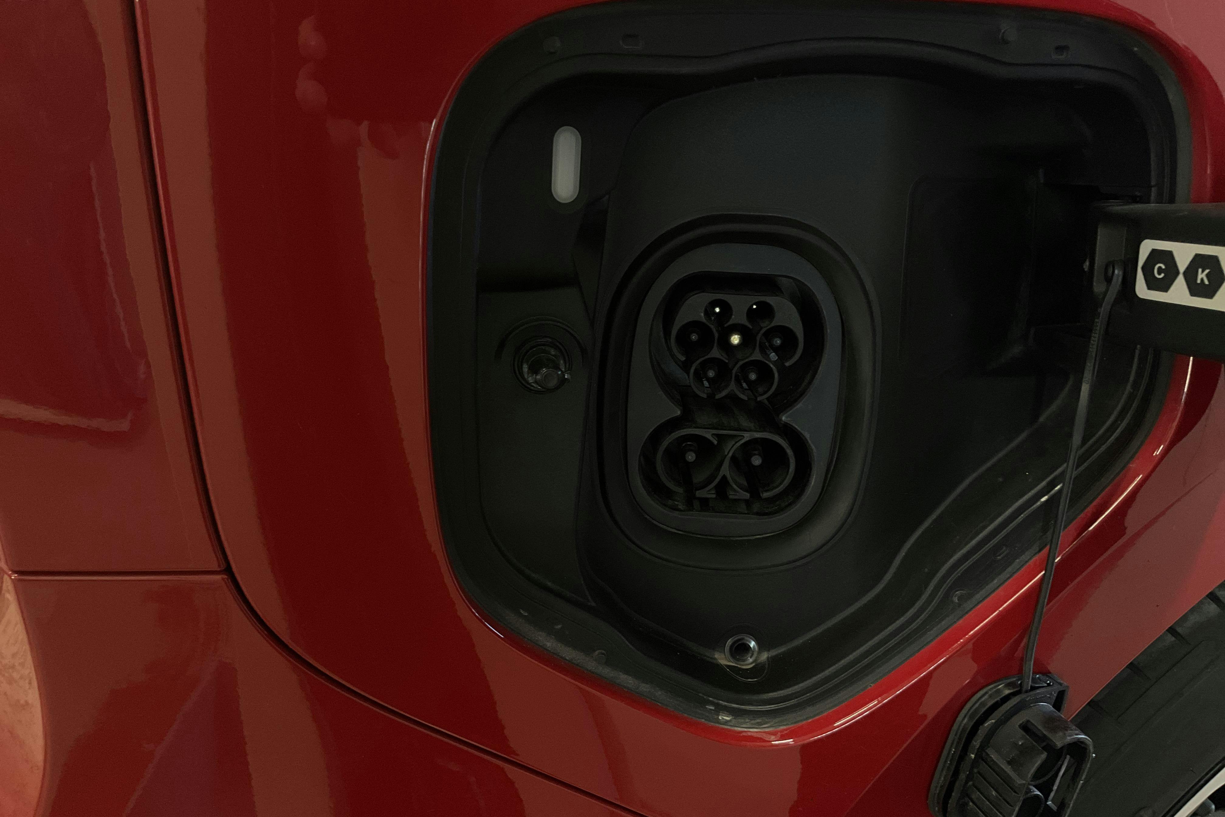 Vehicle Image 23