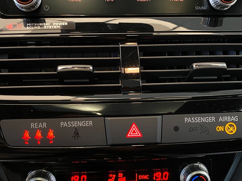 Vehicle Image 52