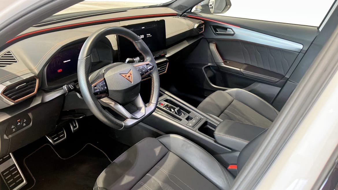 Vehicle Image 7