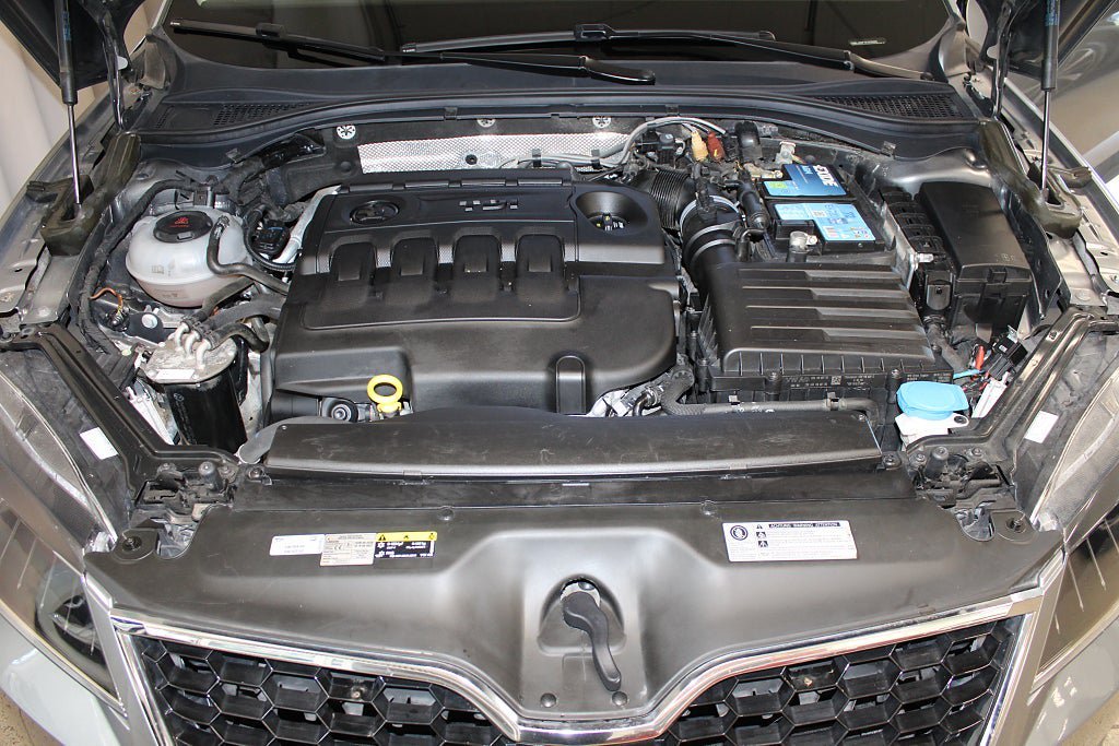 Vehicle Image 17