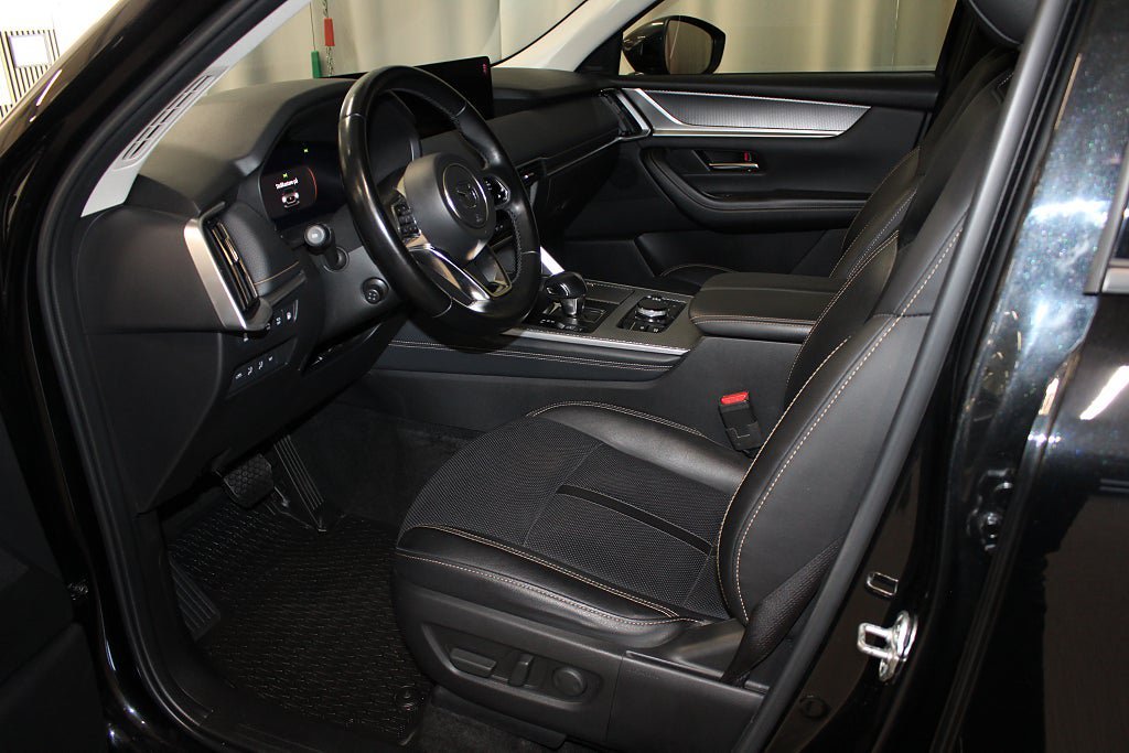 Vehicle Image 19