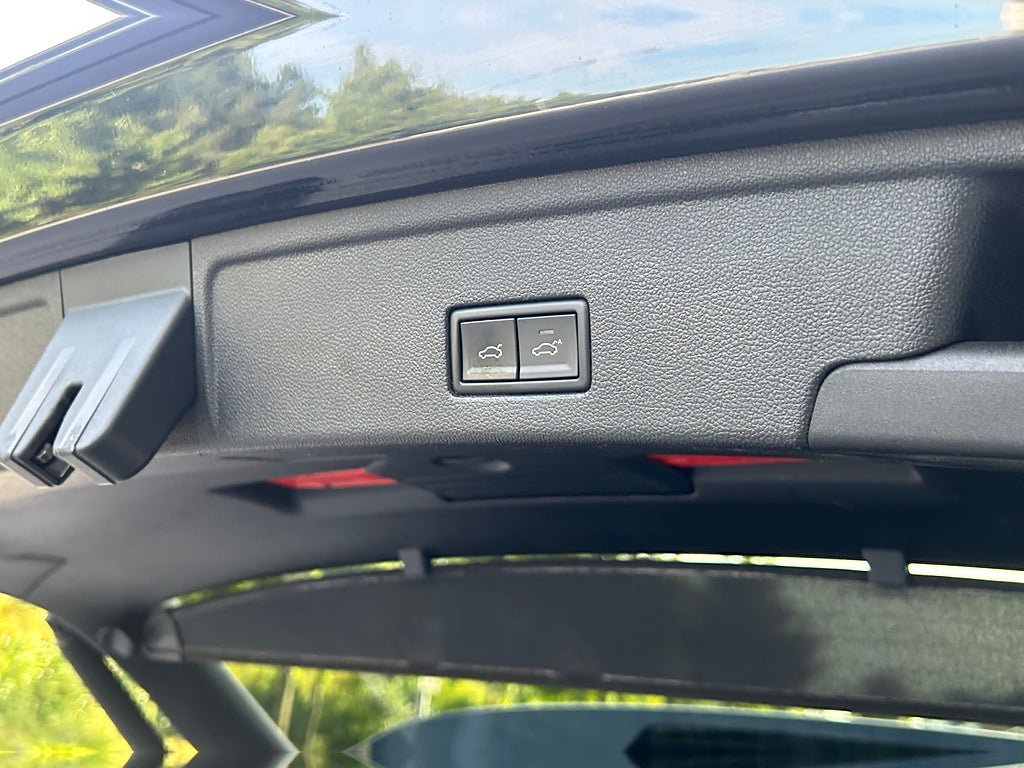Vehicle Image 27