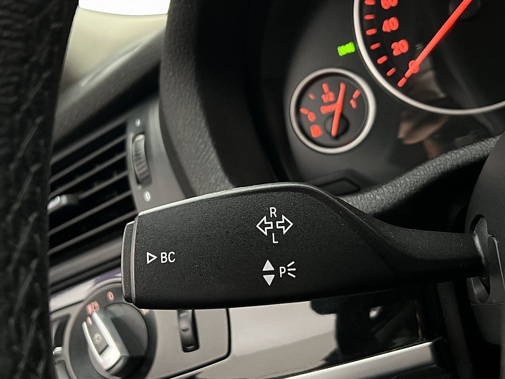 Vehicle Image 27