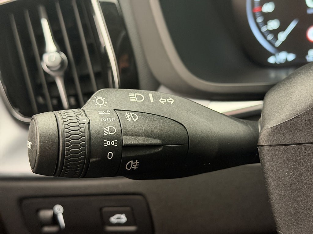 Vehicle Image 29