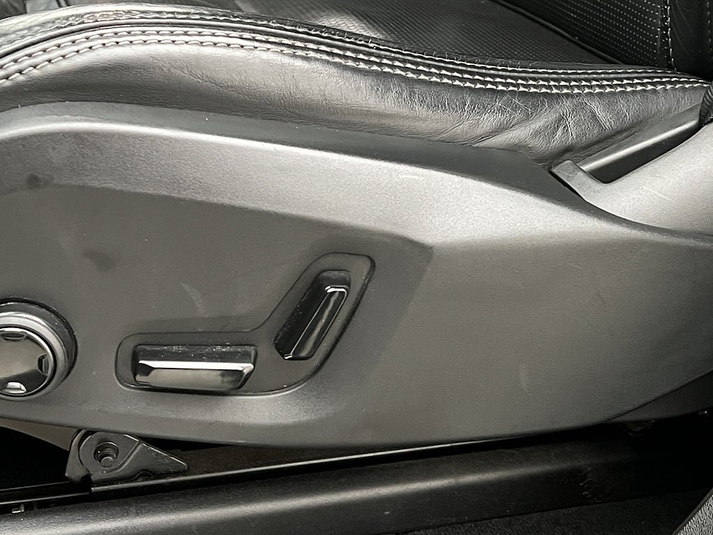 Vehicle Image 36