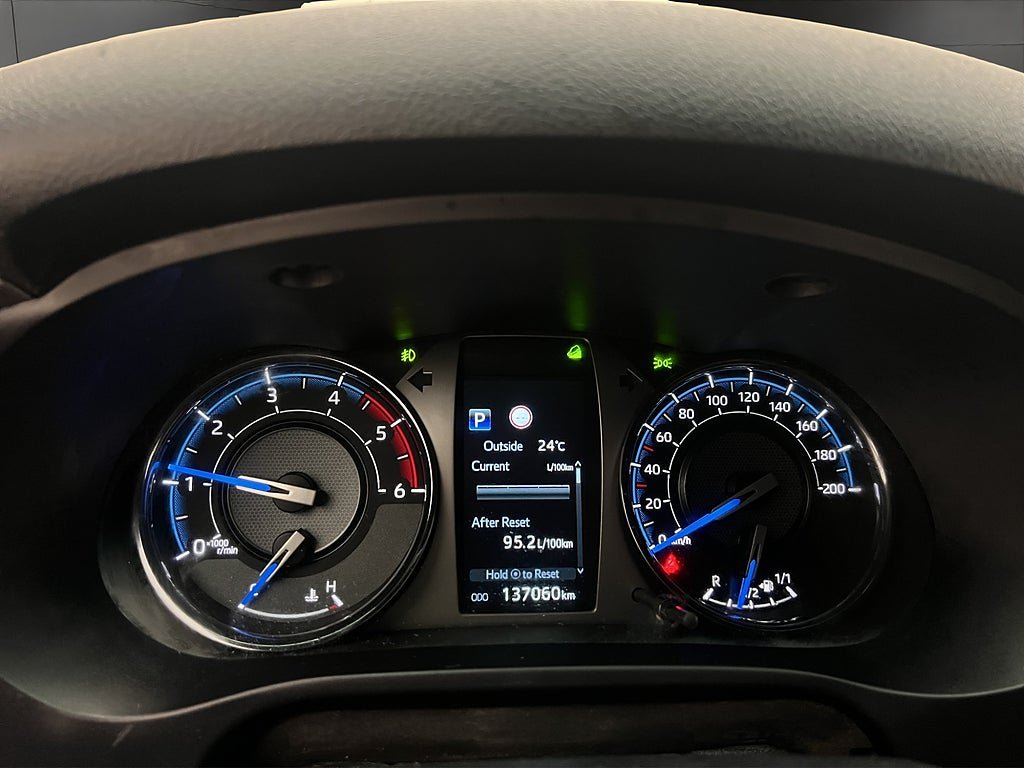 Vehicle Image 21