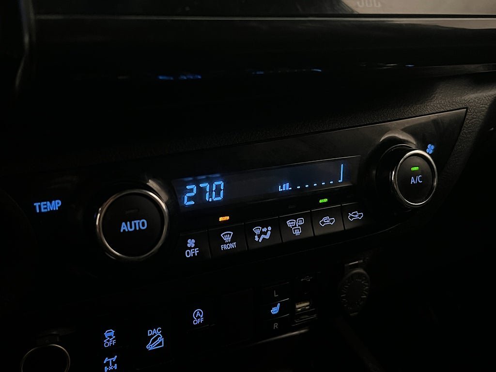 Vehicle Image 27