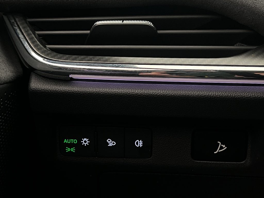 Vehicle Image 38