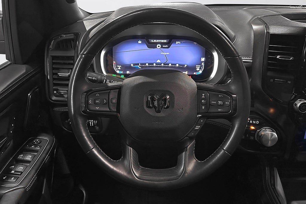 Vehicle Image 22