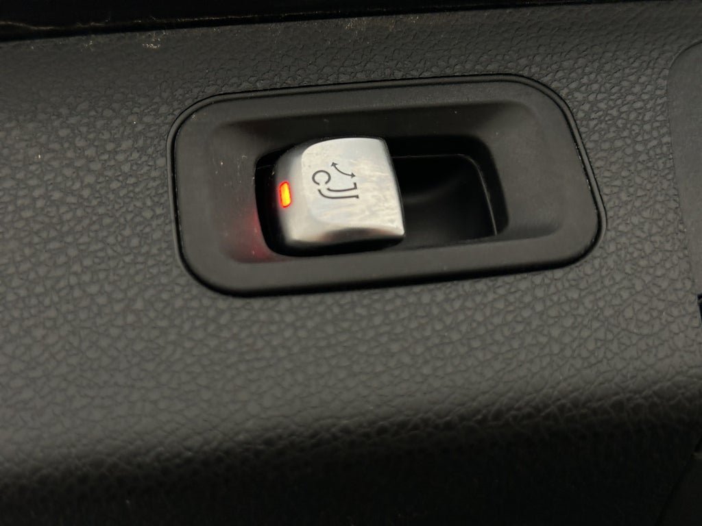 Vehicle Image 29