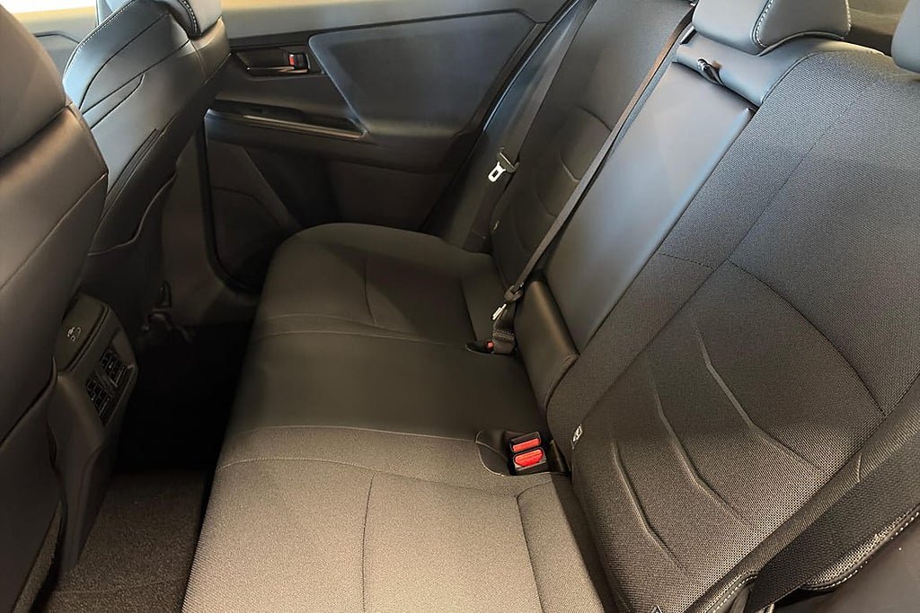 Vehicle Image 15