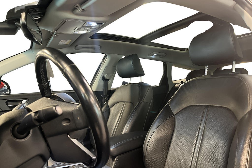 Vehicle Image 17