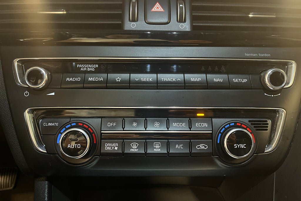 Vehicle Image 29