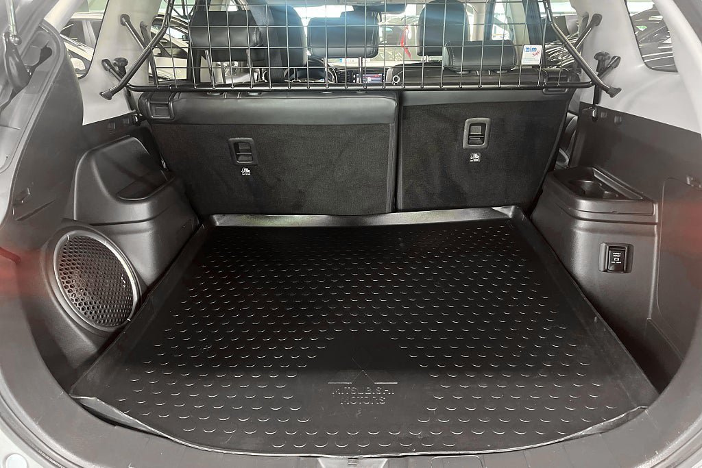 Vehicle Image 17