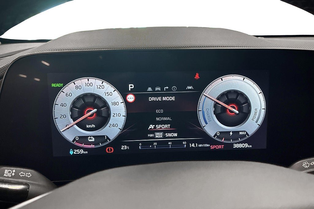 Vehicle Image 26